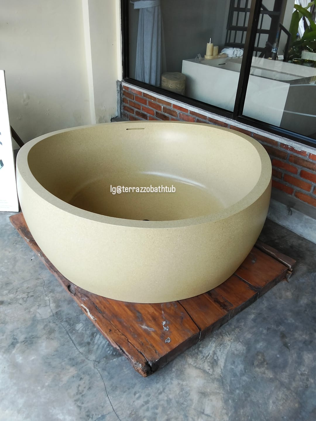 TB 10 East Maya - Terrazzo Composite Bathtubs